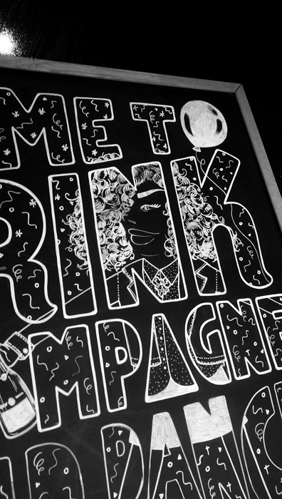 http://www.ilonafiddy.com/files/gimgs/74_signfaceballoon.jpg